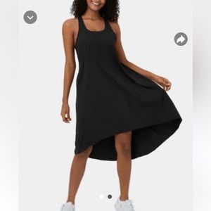 Halara breezeful razorback dress with pockets and built in bra size L NWT